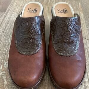 Sofft Brown Leather Embossed Mules Clogs Size 8.5 Boho Western